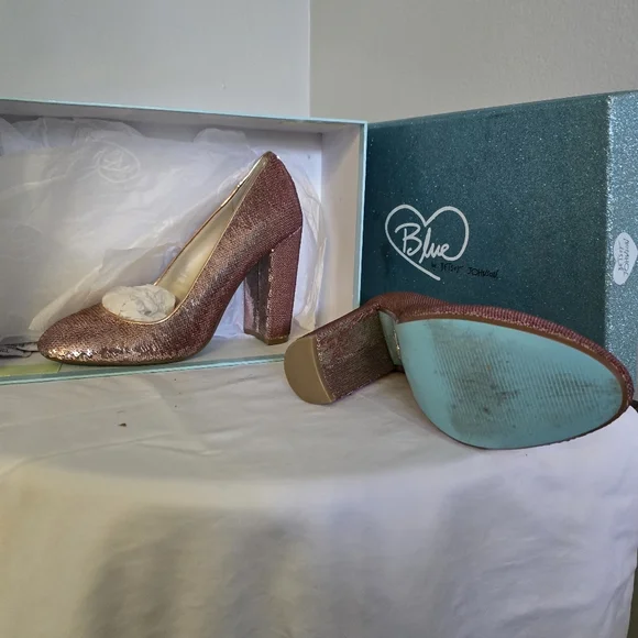 Rose pink sequin shoes - Picture 4 of 5